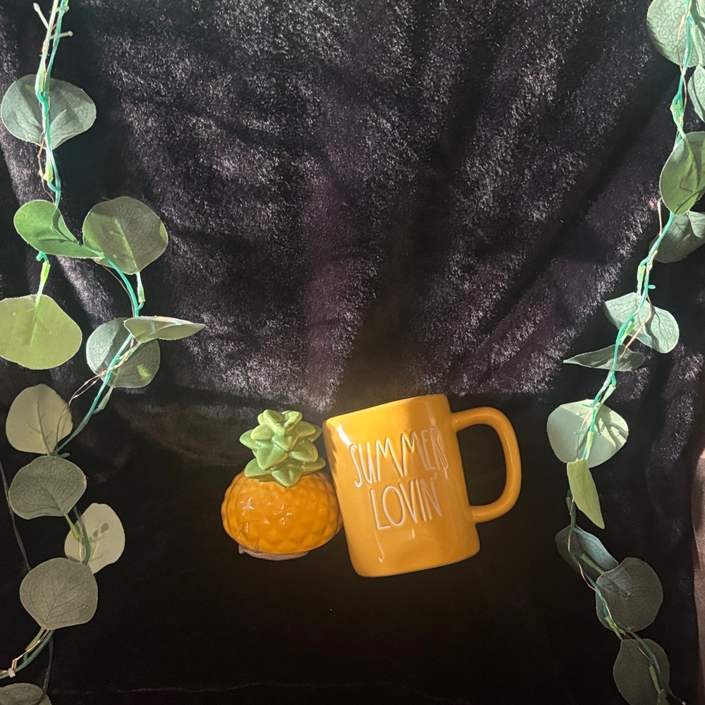 Rae Dunn Yellow Pineapple Mug